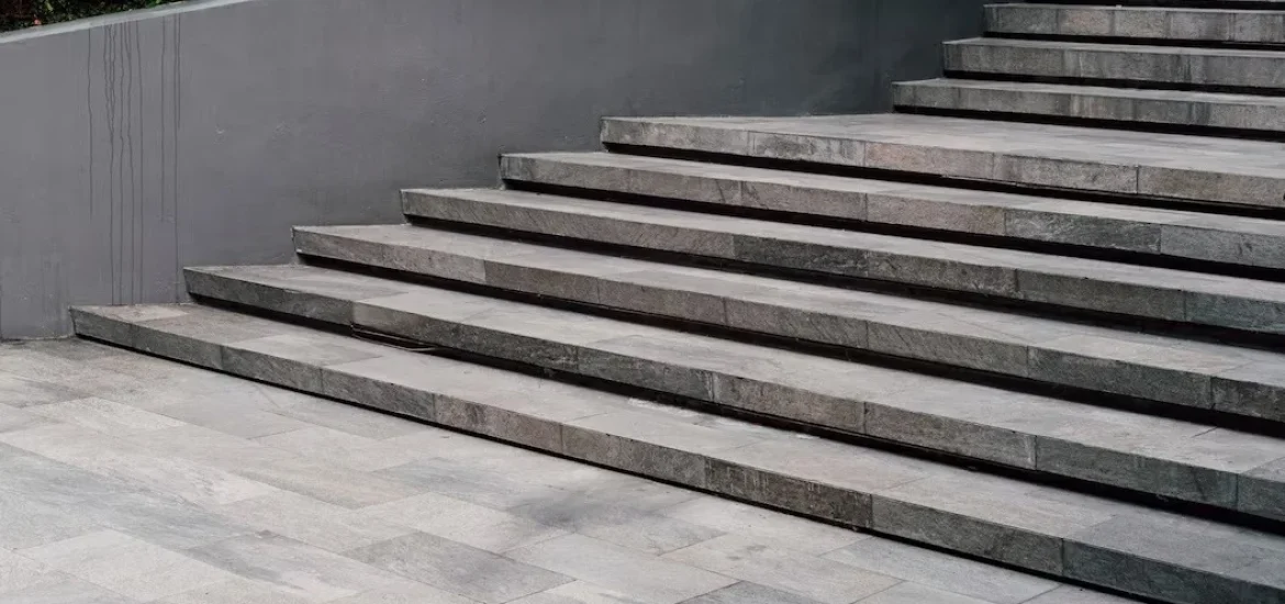 5 ways you can use granite pavers in your outdoor area